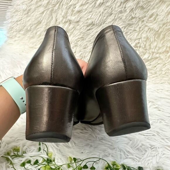 Thierry Rabotin Women's Pewter Metallic Peep Toe Low Wedge Made in Italy 37/ 6.5 - Picture 6 of 10